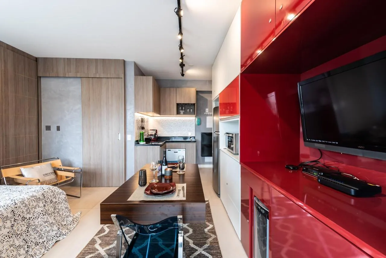 Apartment Homelike Faria Lima: Urban Oasis with City Views and Pool Sao Paulo