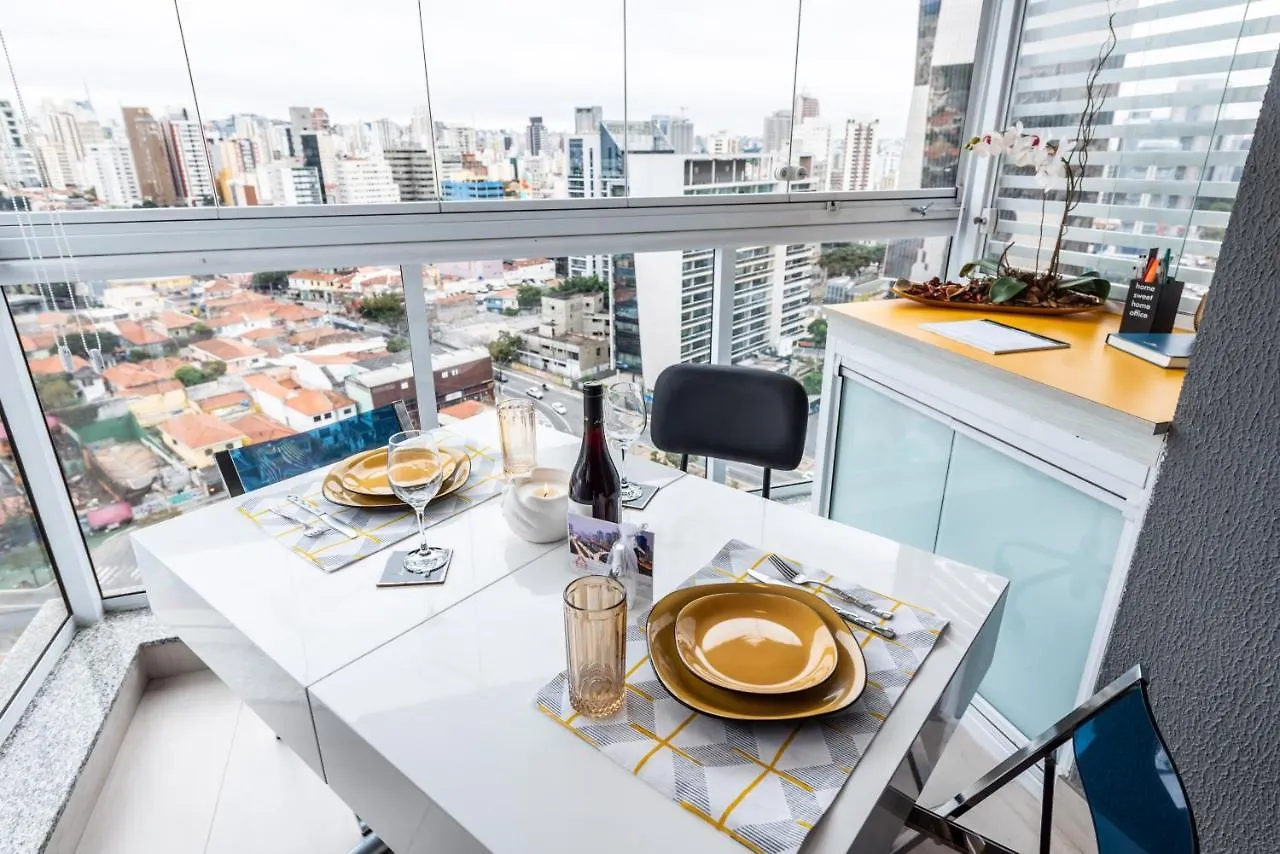 Homelike Faria Lima: Urban Oasis with City Views and Pool Sao Paulo Apartment