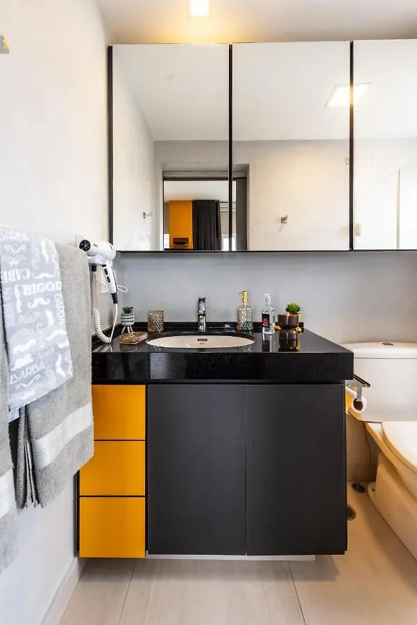 Homelike Faria Lima: Urban Oasis with City Views and Pool Sao Paulo