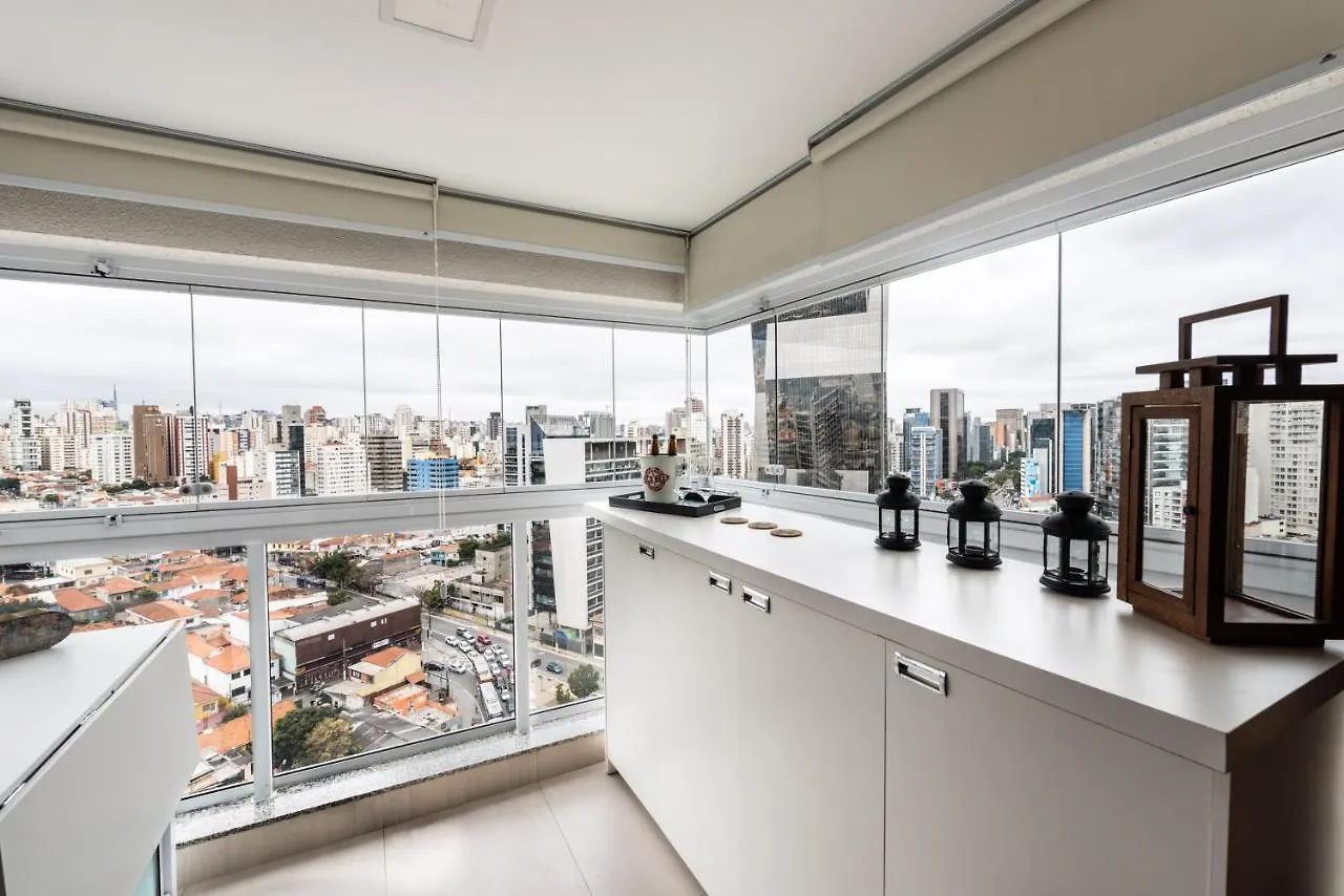 Homelike Faria Lima: Urban Oasis with City Views and Pool Sao Paulo Apartment